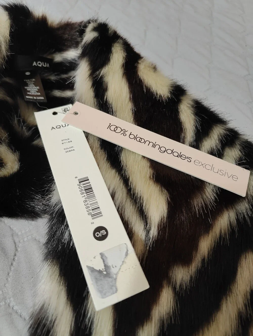 Aqua Bloomingdale’s Faux Fur Zebra Print Scarf NWT Black Cream